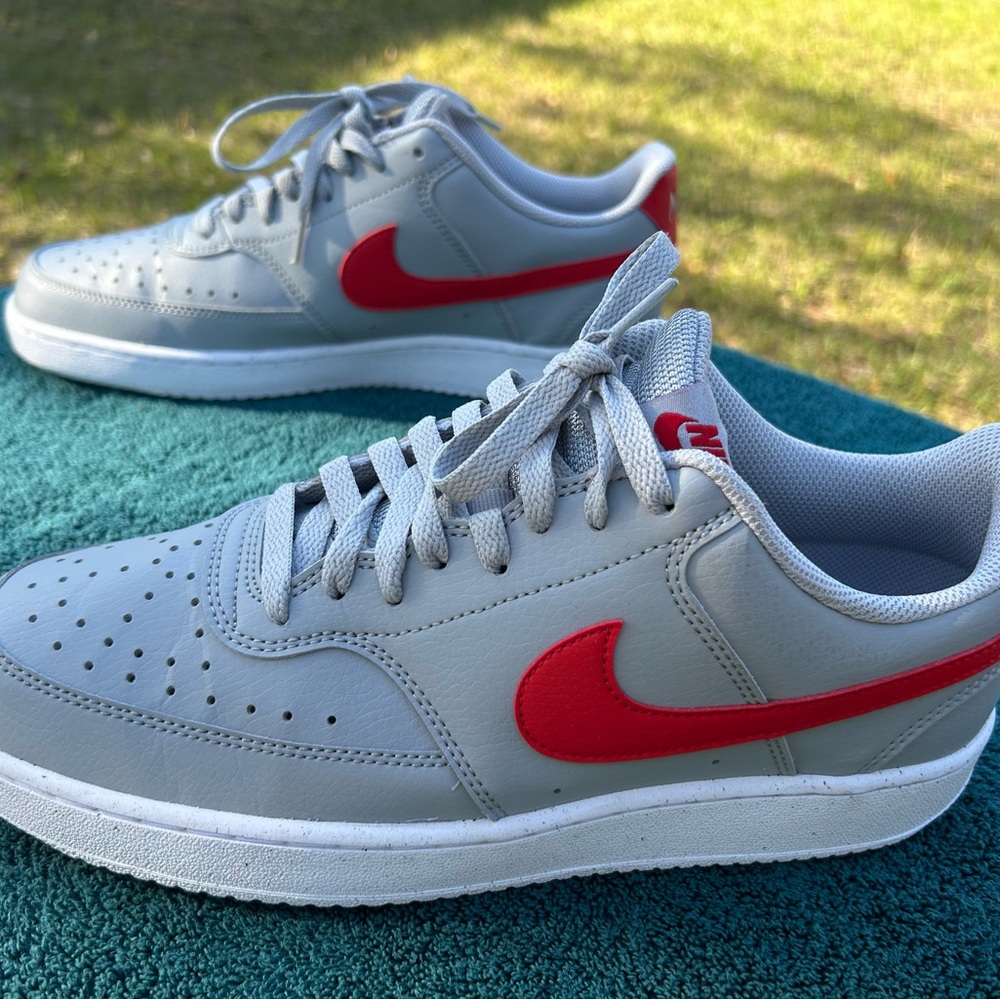Nike Men's Court Vision Low White Nature Grey Red Size 9